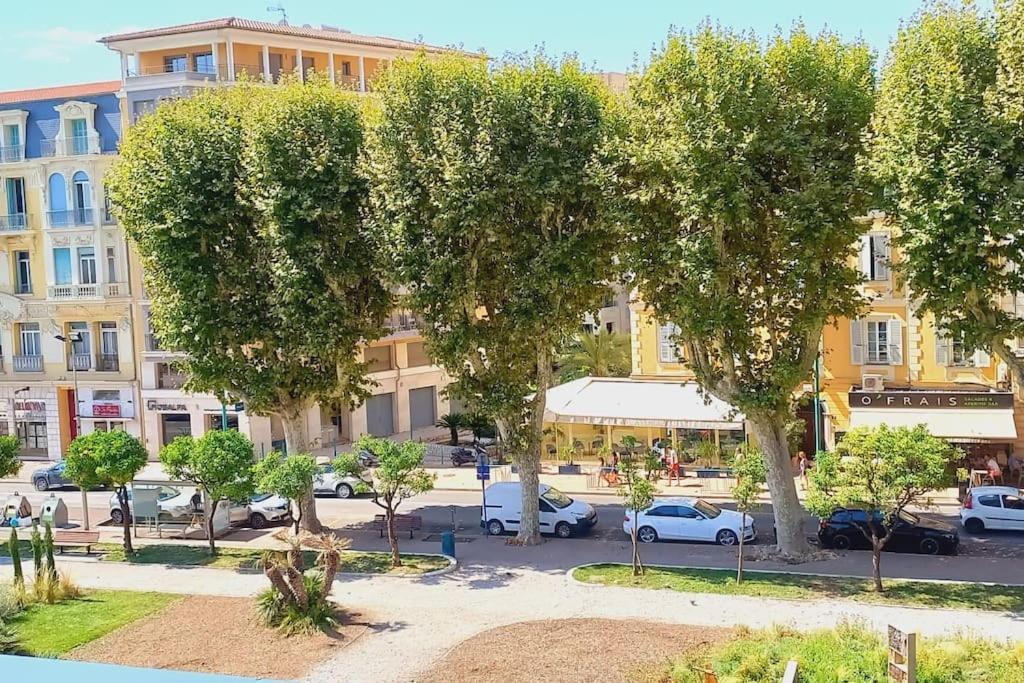 Immeuble Le Regency, Appartement 4 Pieces, 80 Metres De La Plage Menton Exterior photo