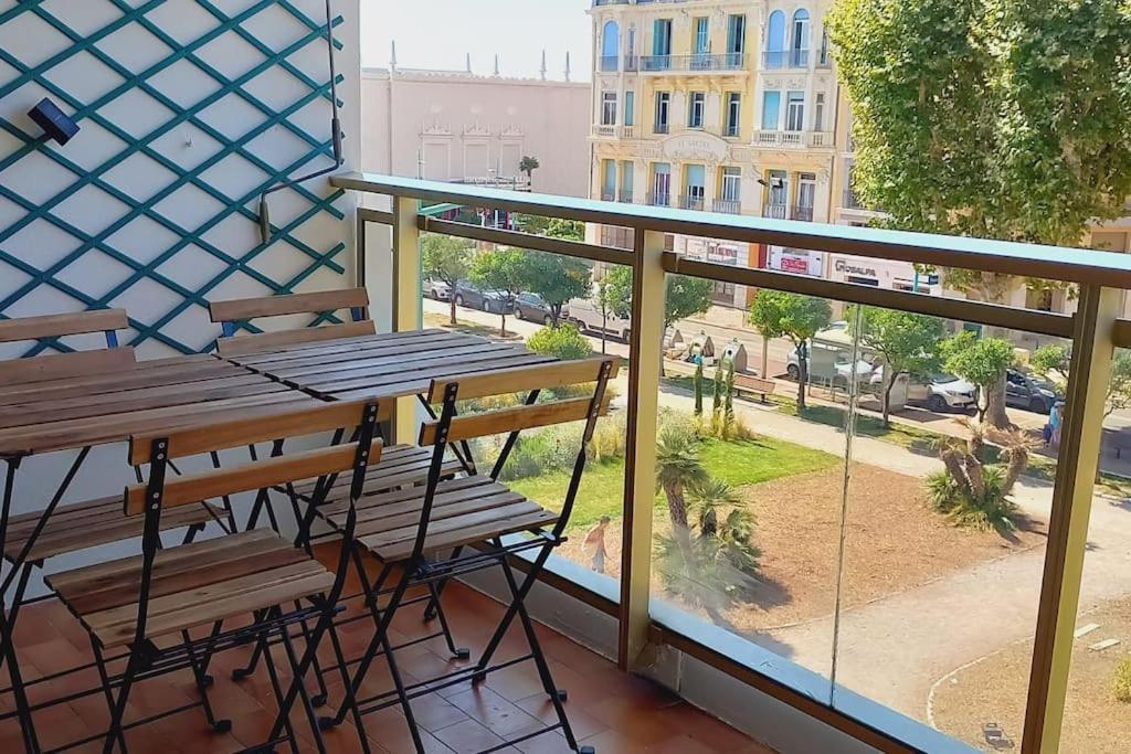 Immeuble Le Regency, Appartement 4 Pieces, 80 Metres De La Plage Menton Exterior photo