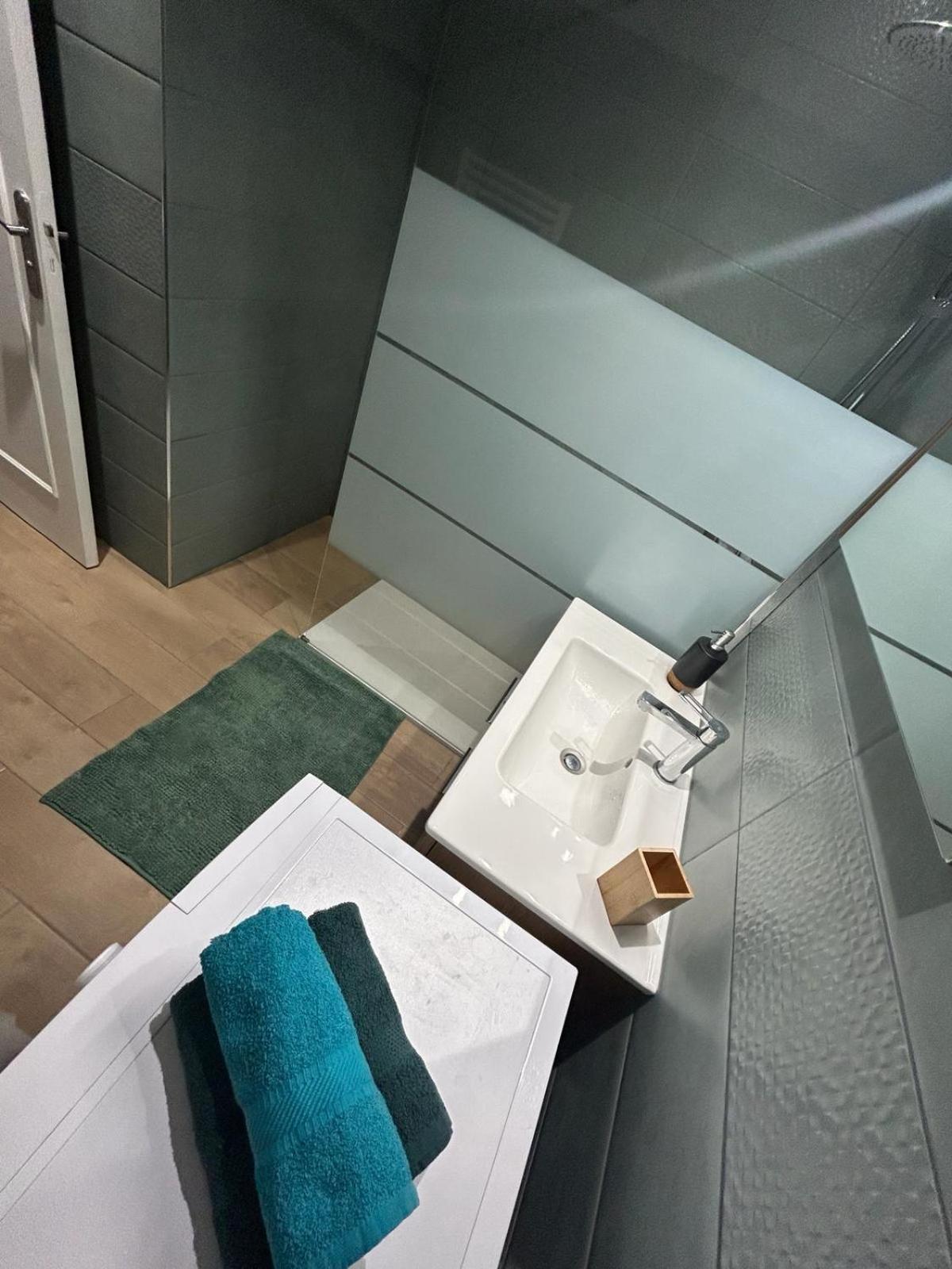 Immeuble Le Regency, Appartement 4 Pieces, 80 Metres De La Plage Menton Exterior photo