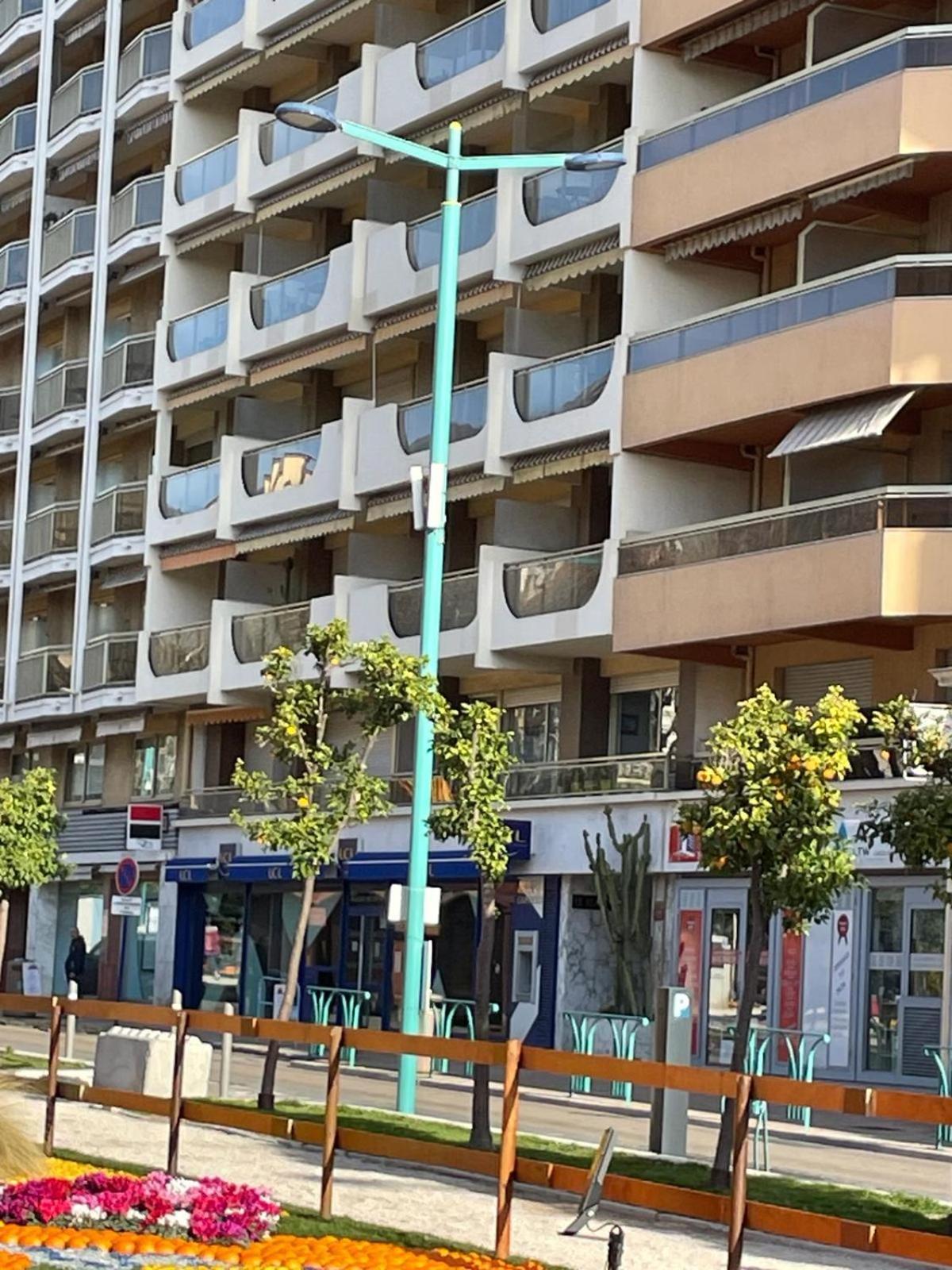 Immeuble Le Regency, Appartement 4 Pieces, 80 Metres De La Plage Menton Exterior photo